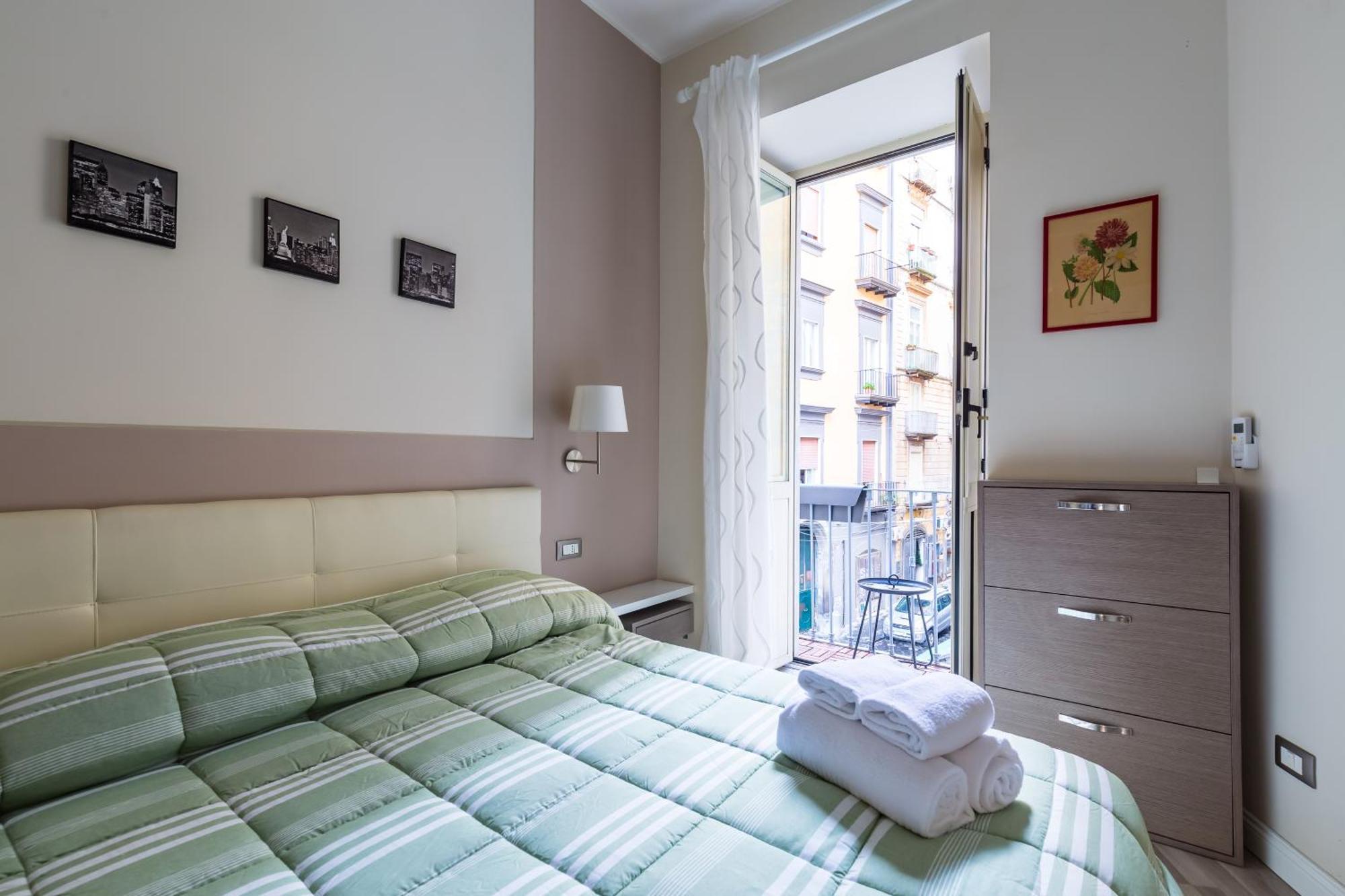 Napoli Heartbeat By Napoliapartments Dış mekan fotoğraf